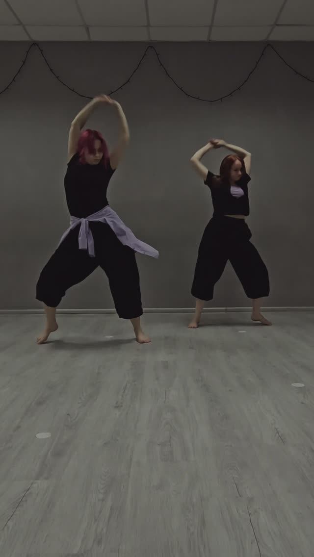 #танцор