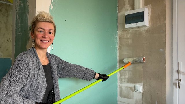 РЕМОНТ ДОМА В ДЕРЕВНЕ! 🔥Я ШТУКАТУРЮ, А ЖЕНА ПОМОГАЕТ