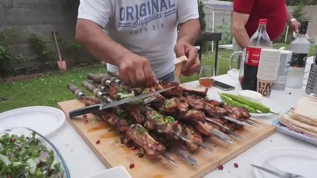 Армянский классический шашлык. Вкусный и сочный шашлык из свинины на мангале. Рецепт от Жоржа