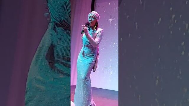 АЗИЗА.AZIZA. ХОЧУ ЧТОБ ПЕЛИ ПТИЦЫ...#aziza #superstar #азиза #точьвточь #сочи #сочисегодня #sochi