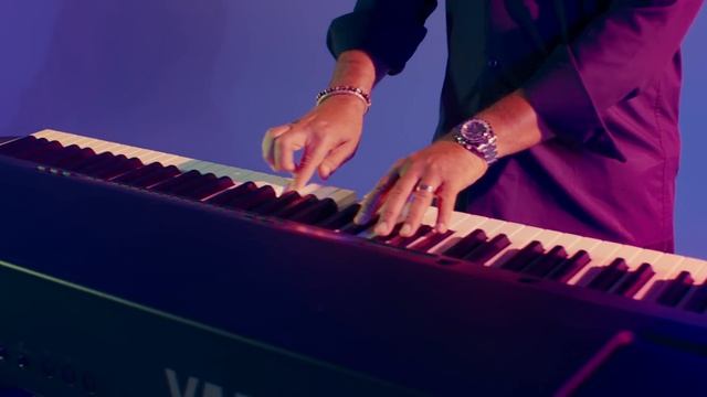 ILYA SEROV - Chillin' (Official Music Video)