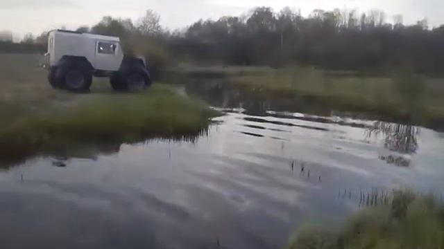вездеход ему нет преград