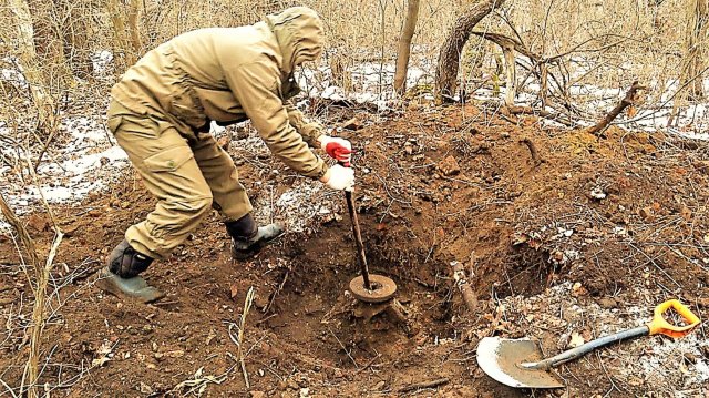 Огромные находки с латунью. Что же здесь было. Коп металлолома вывозим из леса...