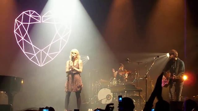 Printemps by Coeur de Pirate - Live in Rennes 01/04/10