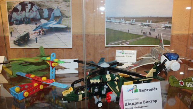 Выставка технического творчества. Военная техника.