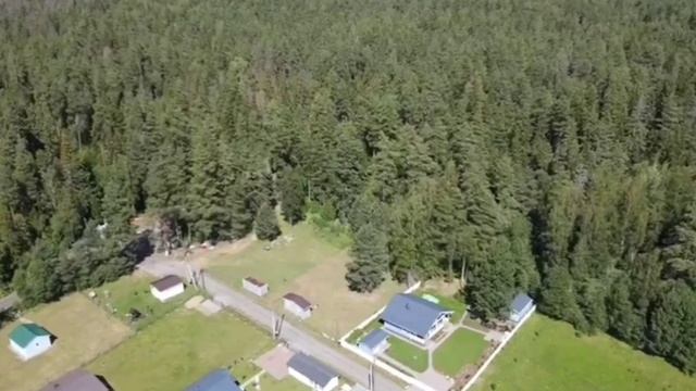 Земельный участок у леса