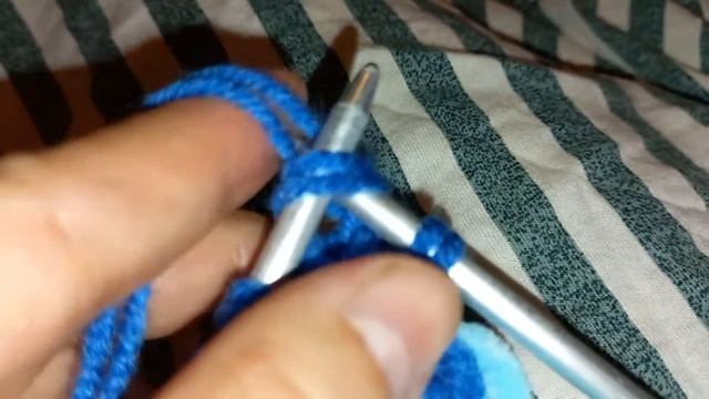 Вязание для начинающих. Резинка 1×1. Детские штанишки...