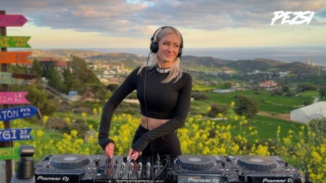 PEZSI | DJ-SET x ONTHEGROUND - Dark Minimal Techno   PSY-Techno