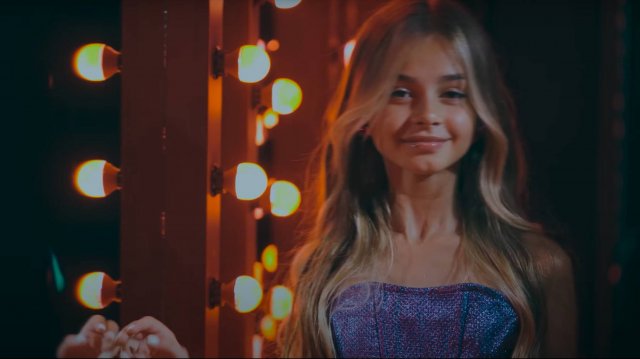 Kamelia Melnic - Muzica mai tare