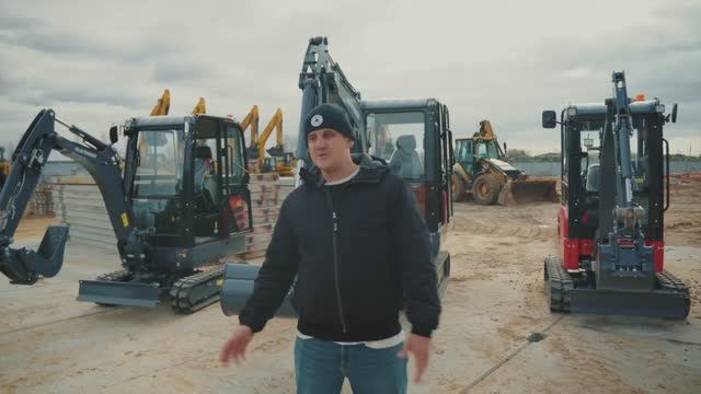Как выбрать мини-экскаватор для бизнеса