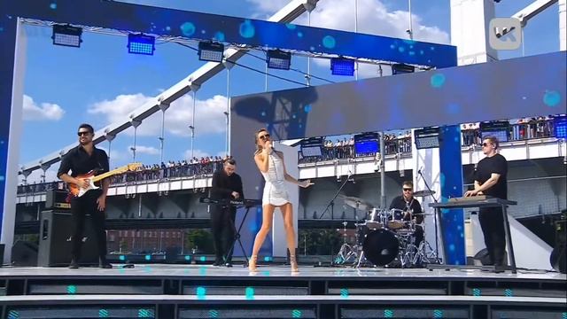Полина Гагарина - Вода (live, @vk_fest Fest)