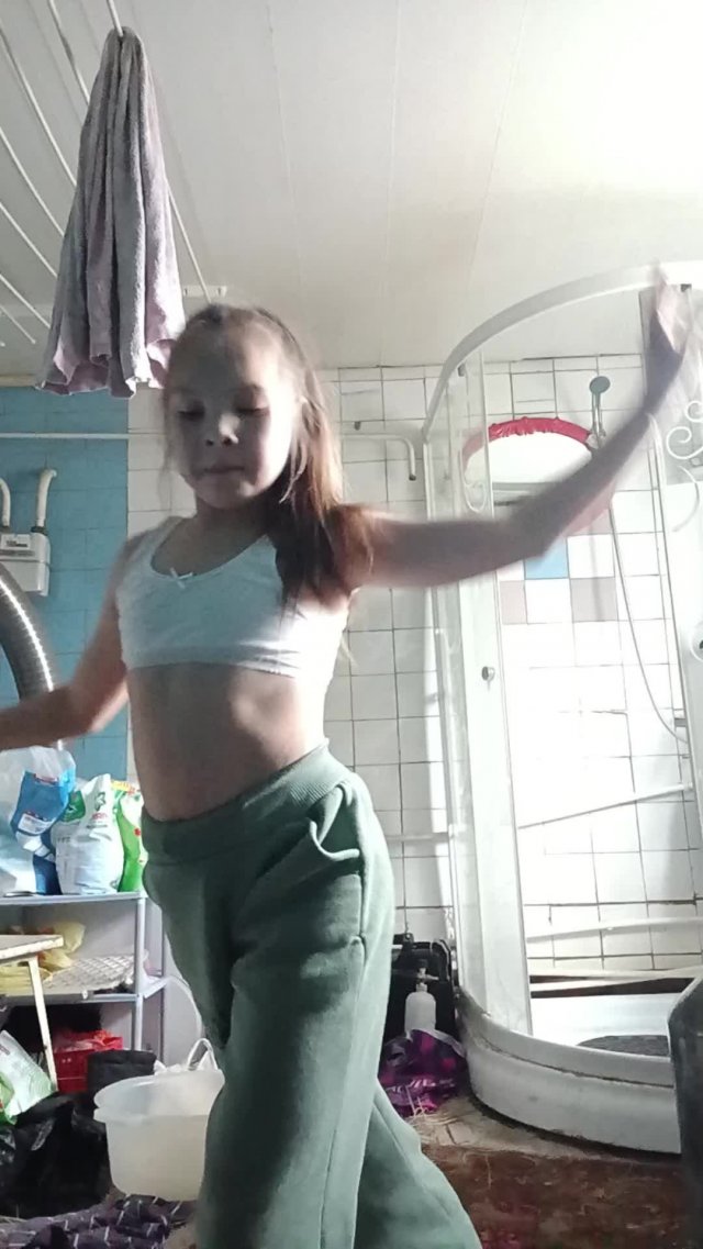 поля