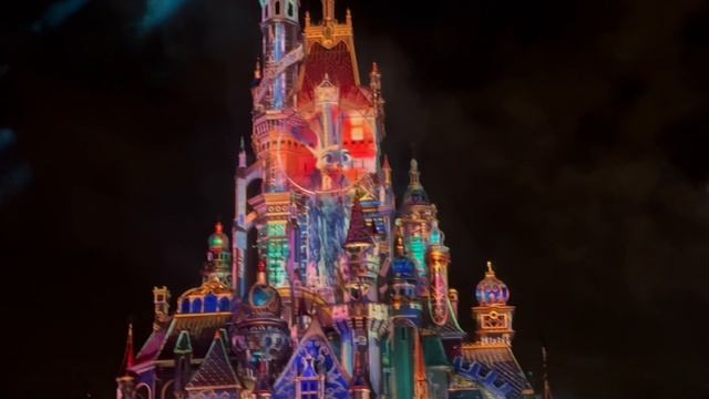 Диснейленд Гонконг Вечернее шоу DISNEYLAND HONG KONG