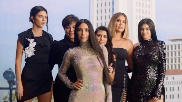 Сериал Семейство Кардашьян - 13 сезон 12 серия / Keeping Up with the Kardashians