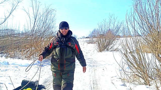 Как поймать неактивного ельца в марте на реке. Рыбалка на мормышку