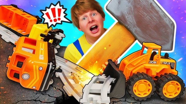 Бульдозер сломал железную дорогу? Видео для детей про игрушки и машинки