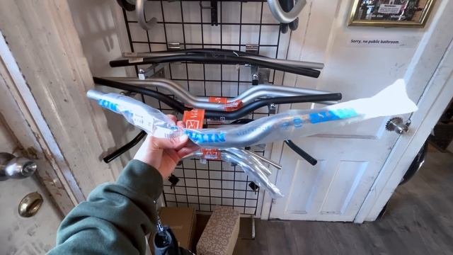 NYC Bike Shops   Shopping for Toe Cages   Fixed Gear