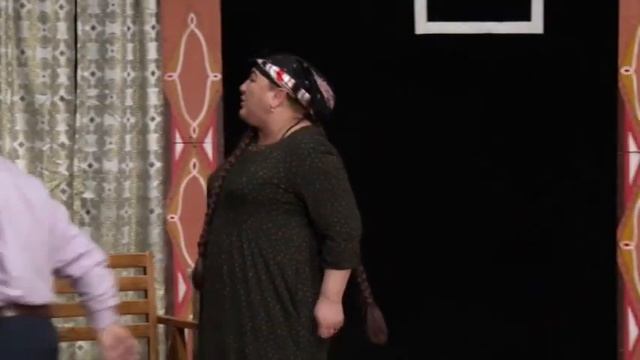 "Бунт невесток" автор Саид Ахмад, режиссер-постановщик Сарвар Алиев