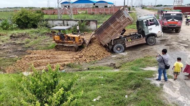 Строительство, уличные работы по засыпке