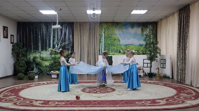 Спектакль  Гуси-лебеди