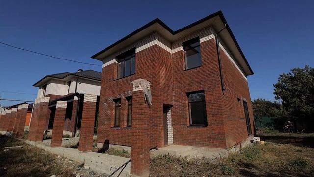 ПРОДАЁТСЯ ДВА НОВЫХ ДВУХЭТАЖНЫХ ДОМА, В ТИХОМ МЕСТЕ, НЕДАЛЕКО ОТ ЦЕНТРА. Чапаевский проезд, 47.