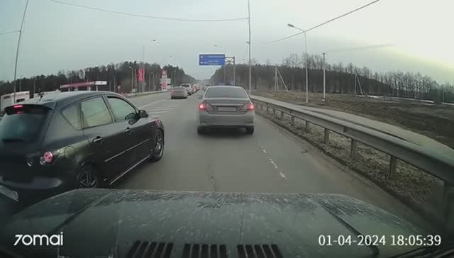 БЫДЛО ЛЕЗЕТ ПО ВСТРЕЧКЕ