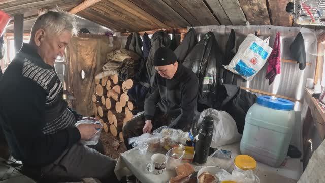 Подготовка к следующему промысловому сезону. Якутия.
