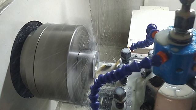 Сверление корпусным сверлом 30 мм