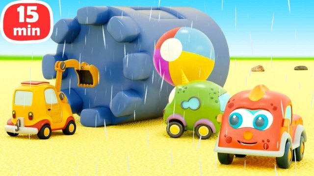 Строим замок из песка и гоняем по песочнице!  Мультики Машинки Мокас для малышей