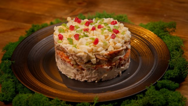 Салат курица с грибами