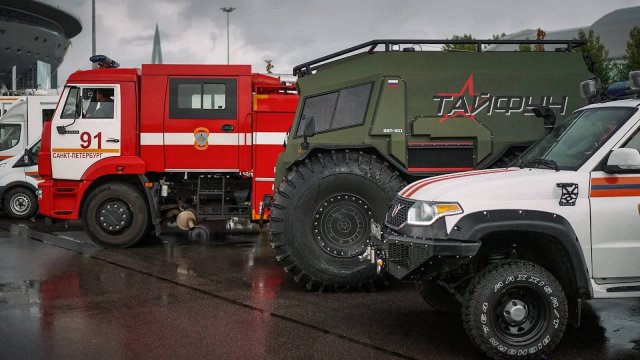 Вездеход Тайфун. ТРАССА-01 - Соревнования по скоростному маневрированию на пожарных автомобилях