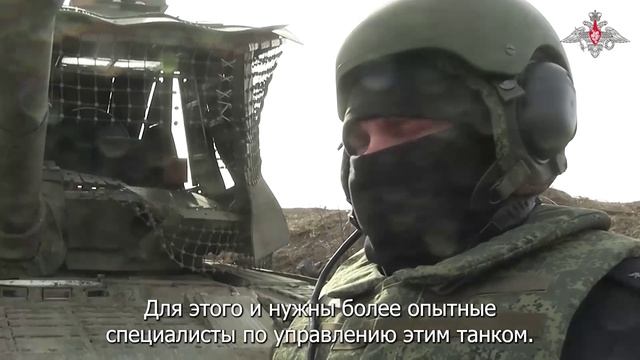 Танкисты ЮВО проводят обкатку и пристрелку новых модернизированных танков Т-80БВМ на полигоне