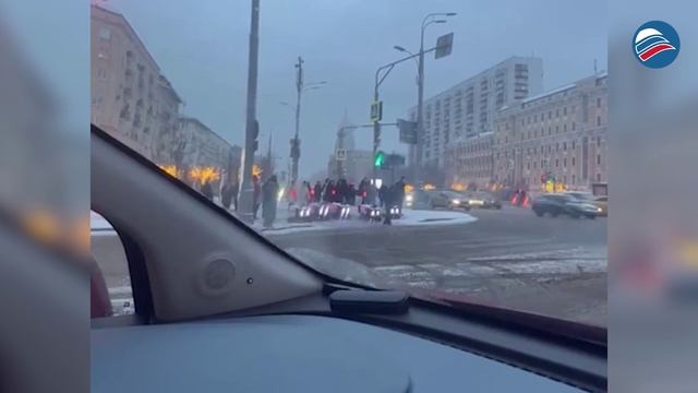 Эпоха робототехники: роботы-доставщики в Москве завоевывают сердца