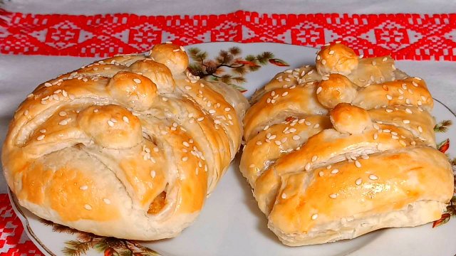 📌 Вкусный и сытный пирог из слоеного теста с капустой и курицей