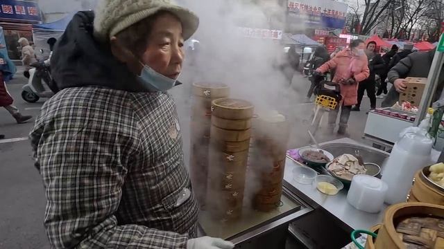 Продуктовый рынок Китая. Уличная еда.