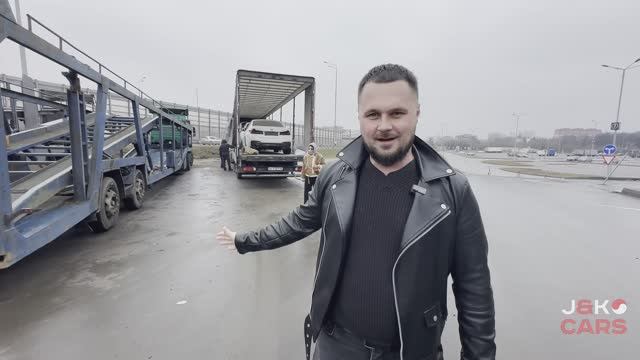Процесс выгрузки автомобилей с автовоза!