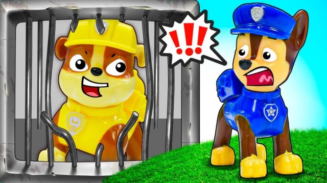 Крепыш попал за решетку! Игрушки Щенячий Патруль и Маша Тойклаб отправляются на помощь