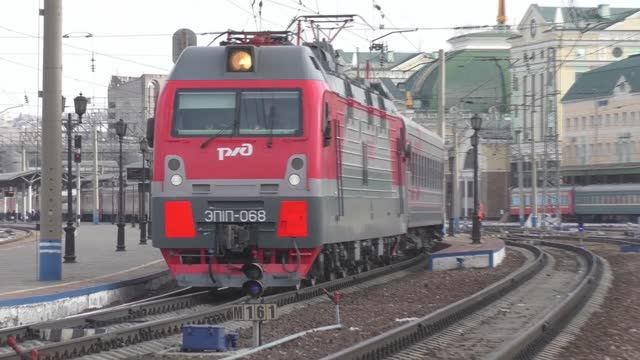 Пассажирские поезда РЖД в Красноярске и пригородные электропоезда