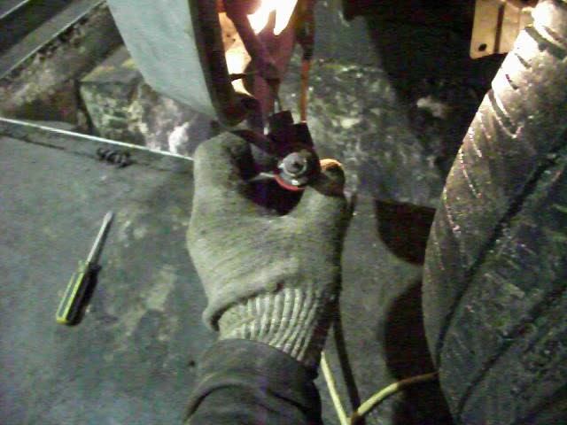 гранд витара замена лампы противотуманки