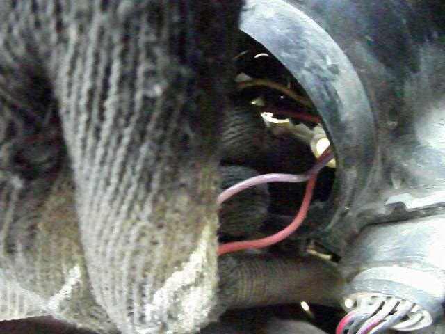 замена габаритной лампы чери тиго