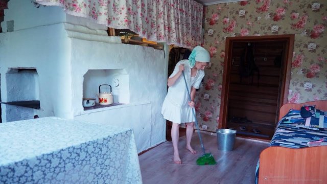 ЖИЗНЬ В УРАЛЬСКОЙ ГЛУБИНКЕ | БЫТ В ДАЛИ ОТ ЦИВИЛИЗАЦИИ | ПОДГОТОВКА РУССКОЙ ПЕЧИ К ЗИМЕ
