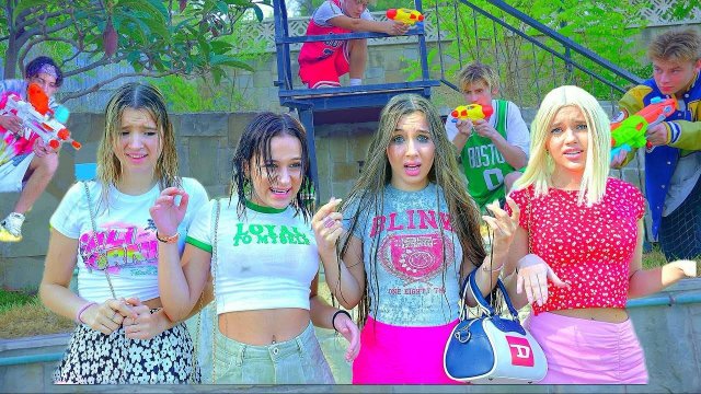 БАСКЕТБОЛИСТЫ ОТРЫВАЮТСЯ НА ЛЕТНИХ КАНИКУЛАХ!! BACK TO SCHOOL ДЛЯ BUNNY НЕ БУДЕТ