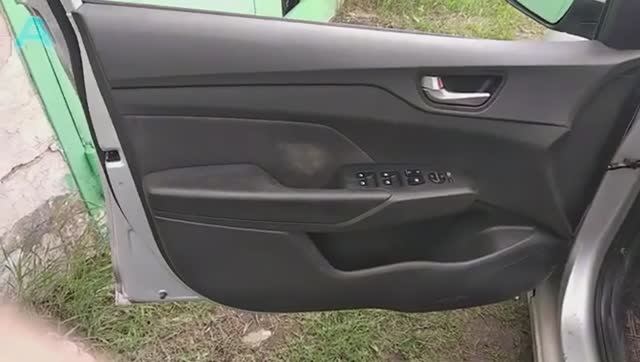 Как снять дверную карту на Hyundai Solaris 2