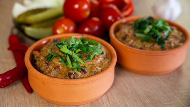 Лобио с орехами по-грузински. Восхитительное блюдо из фасоли!