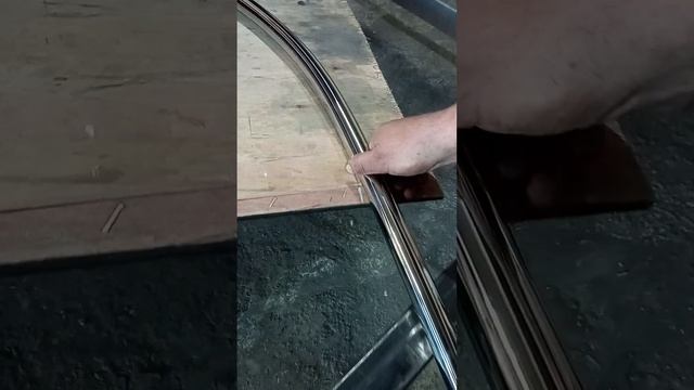 Как согнуть трубу из нержавейки вручную