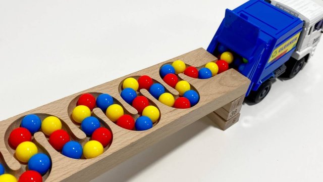 МАШИНКИ ШАРИКИ РАЗНОЦВЕТНЫЕ ИГРУШКИ ВИДЕО ДЛЯ ДЕТЕЙ МУЛЬТИКИ КАНАЛ ИГРАЛКИ-ЗАЛИПАЛКИ