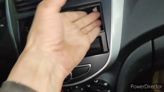 Как снять центральную консоль хундай Солярис 2015 год