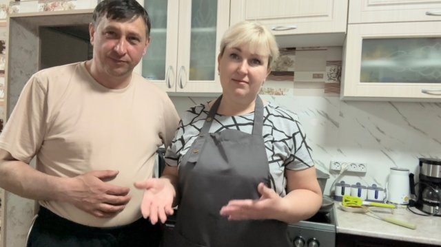 У нас МЕТЕЛЬ❄️🌨️ Привезли СВИНИНУ. На УЖИН свежина😋. Посолила САЛО.