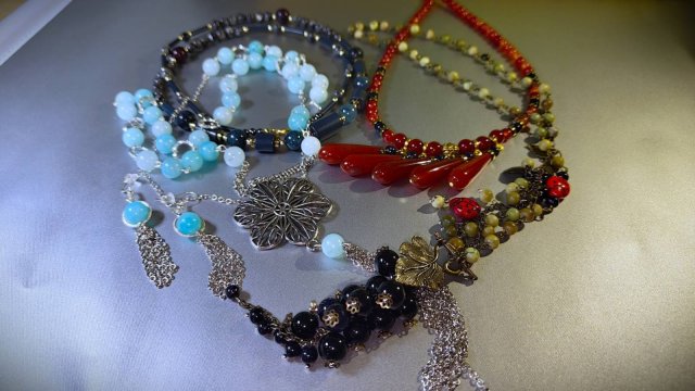 УКРАШЕНИЯ ИЗ НАТУРАЛЬНЫХ КАМНЕЙ. НОВЫЕ УКРАШЕНИЯ И ПЕРЕДЕЛКИ