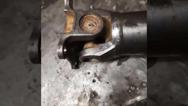 как смазать необслуживаемую крестовину